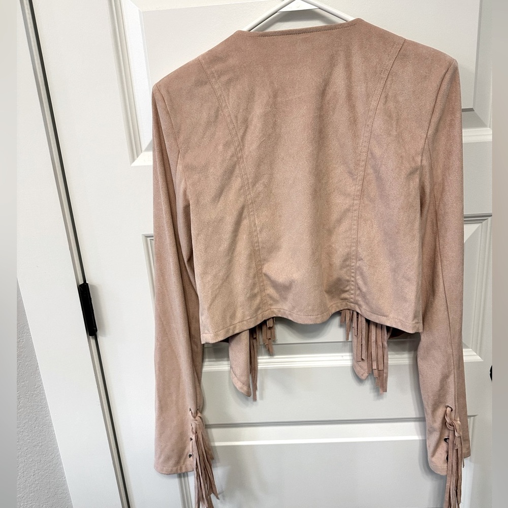 Buckle Willow & Root Fringe Crop Jacket in blush S - Picture 7 of 8